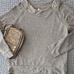 NY Collection  Pullover with Grommet Details